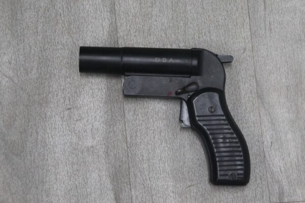 SIGNAL PISTOL - Image 2